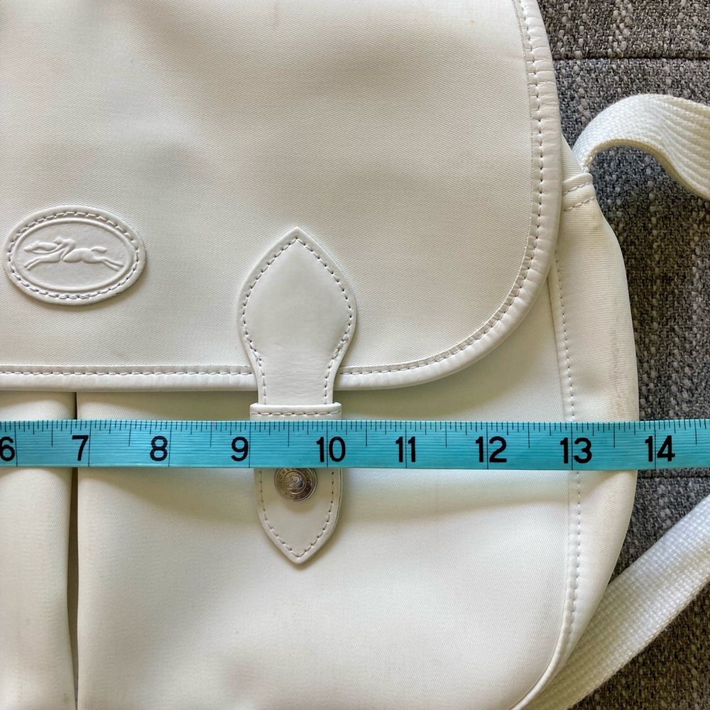 Vintage Longchamp White Shoulder Bag with Adjustable Strap and Minimalist Design - Picture 12 of 14